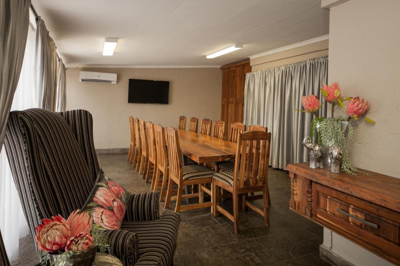 Ivory Tusk Lodge Tzaneen Buitenkant foto