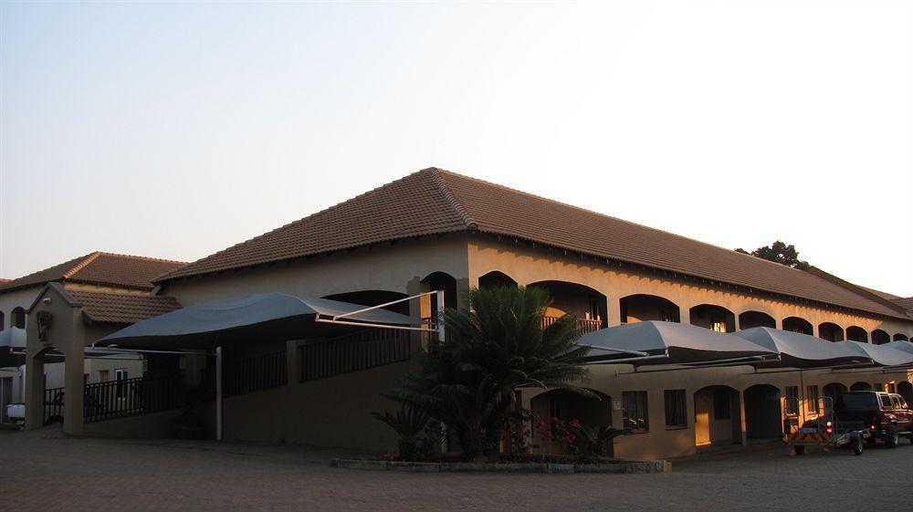 Ivory Tusk Lodge Tzaneen Buitenkant foto