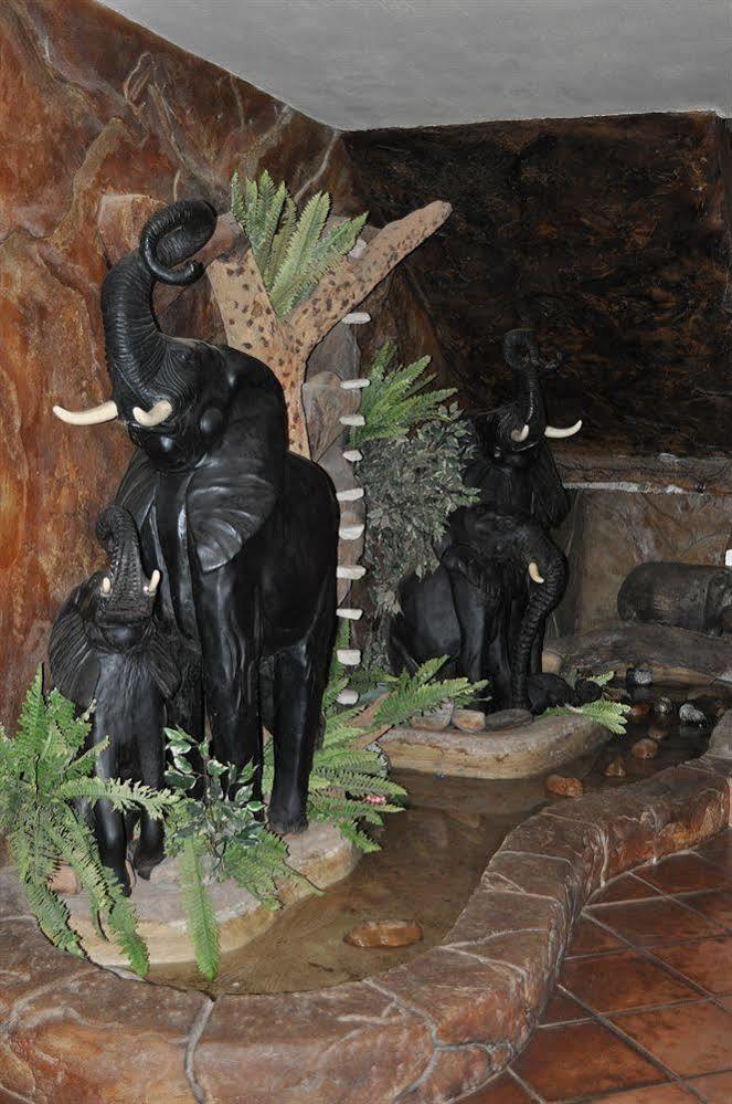 Ivory Tusk Lodge Tzaneen Buitenkant foto